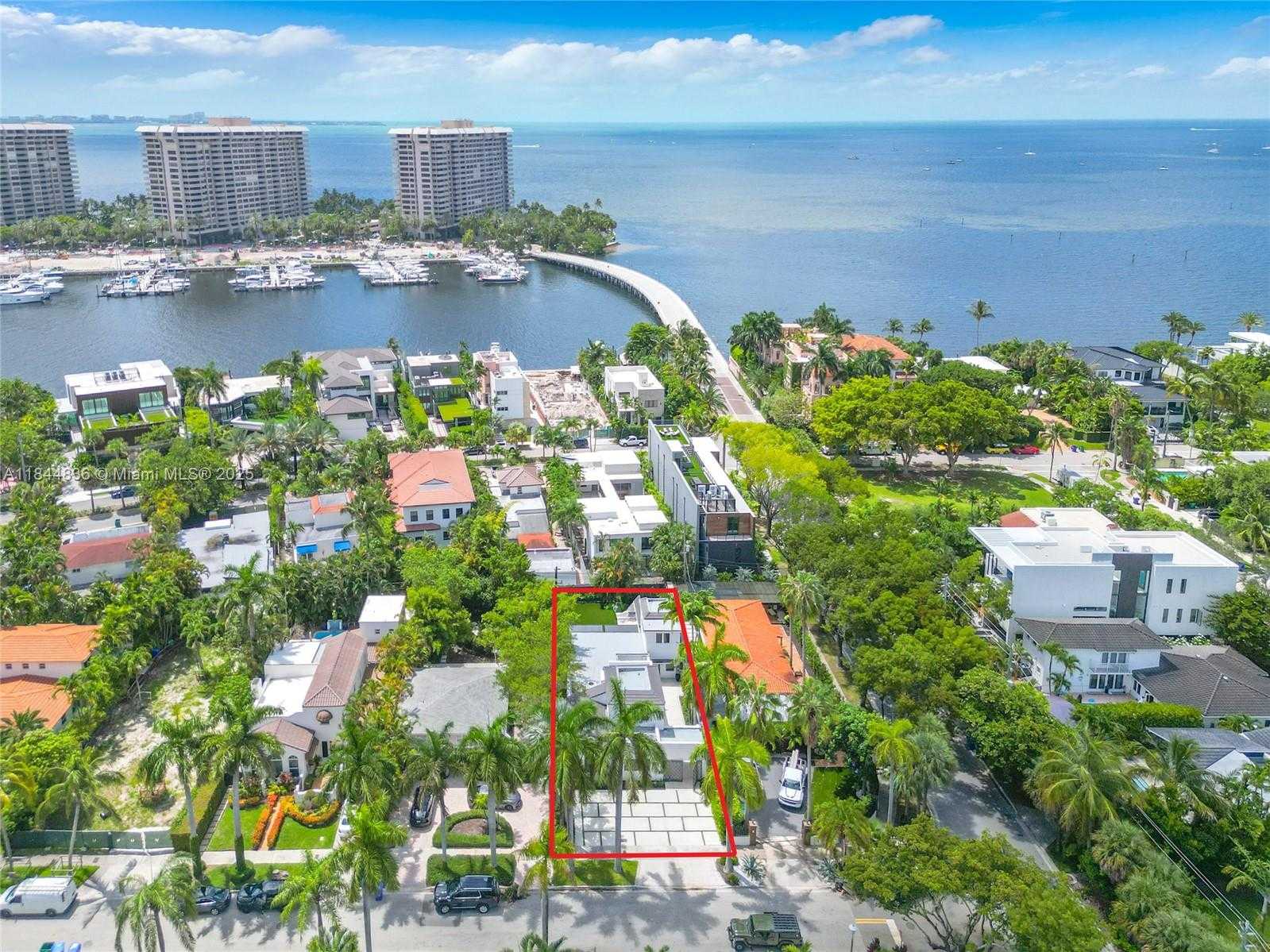 Small Image of 1826 FAIRHAVEN PL, Miami Number 49