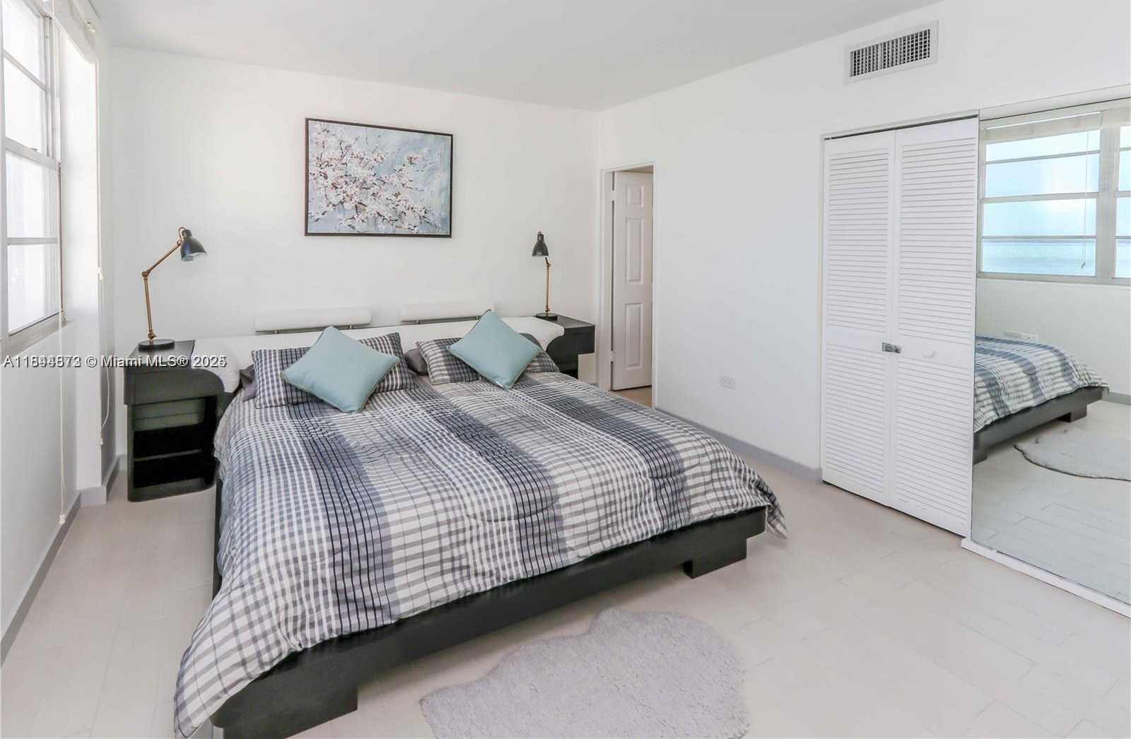Small Image of 999 BRICKELL BAY DR #1604, Miami Number 10