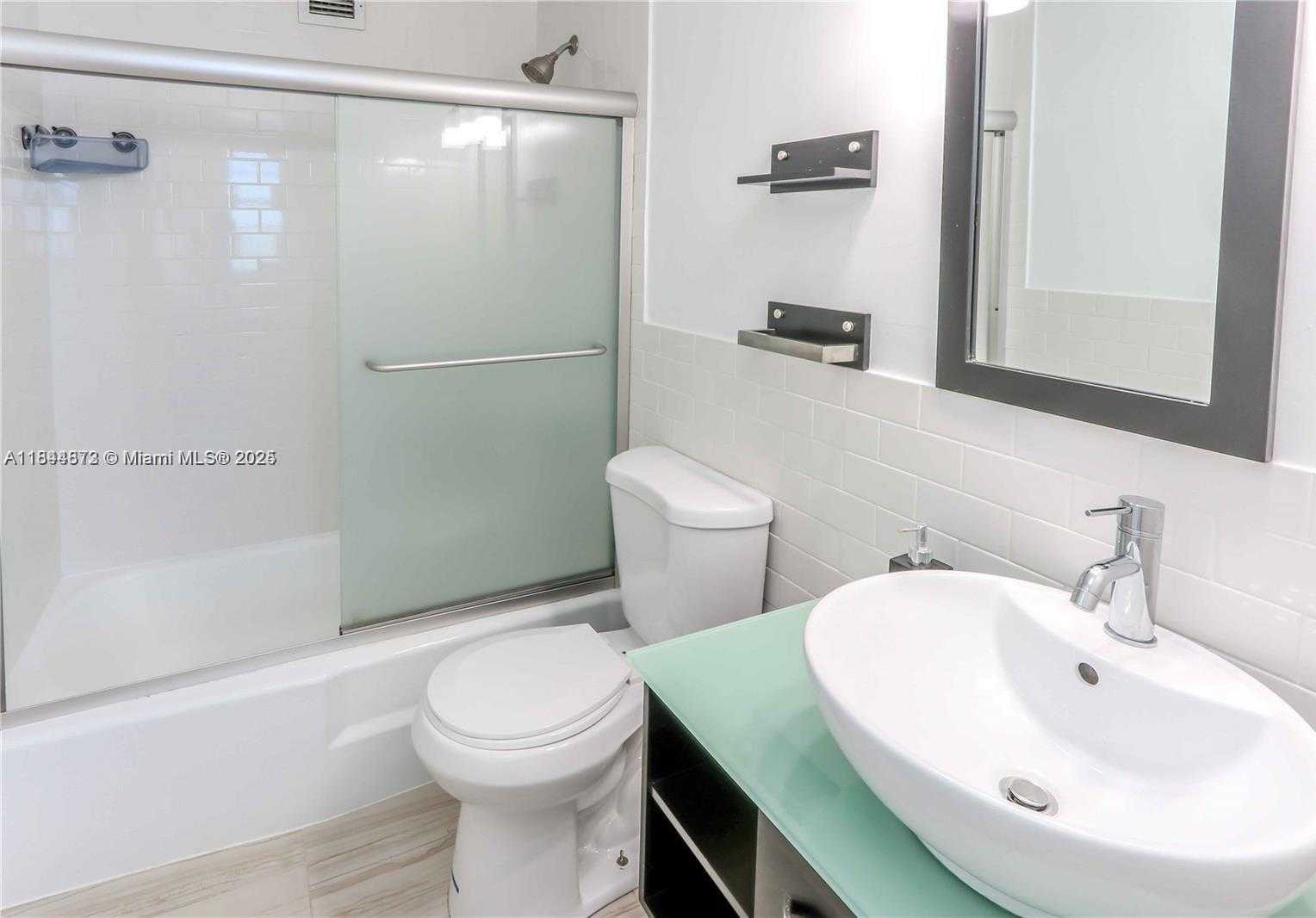 Small Image of 999 BRICKELL BAY DR #1604, Miami Number 12