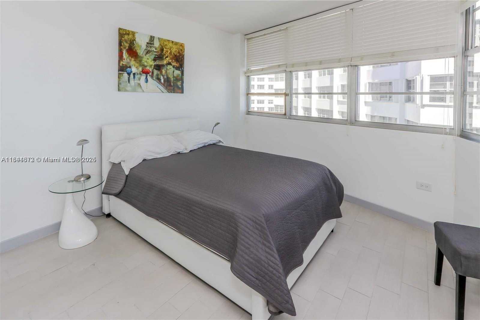 Small Image of 999 BRICKELL BAY DR #1604, Miami Number 13