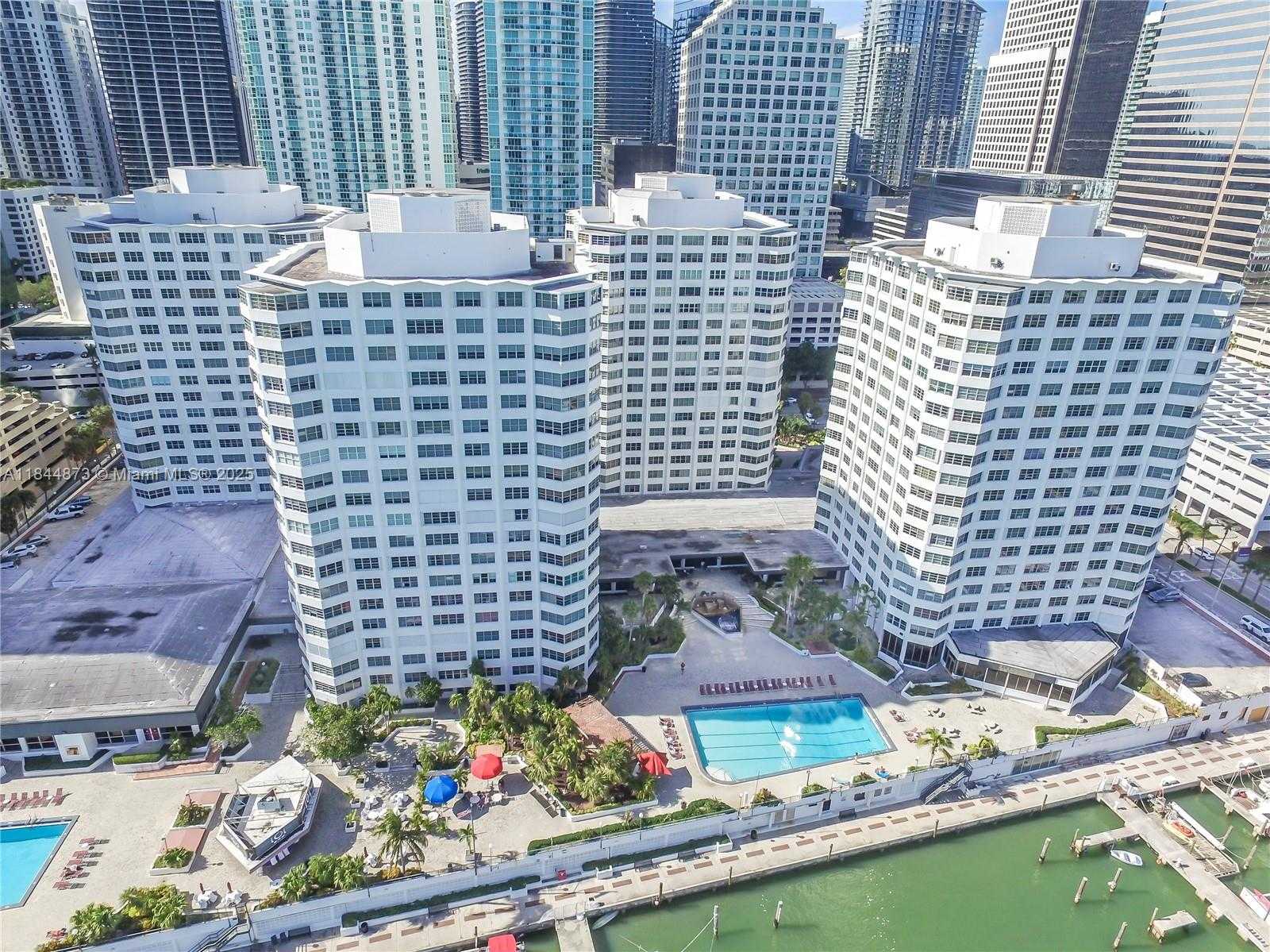 Small Image of 999 BRICKELL BAY DR #1604, Miami Number 24