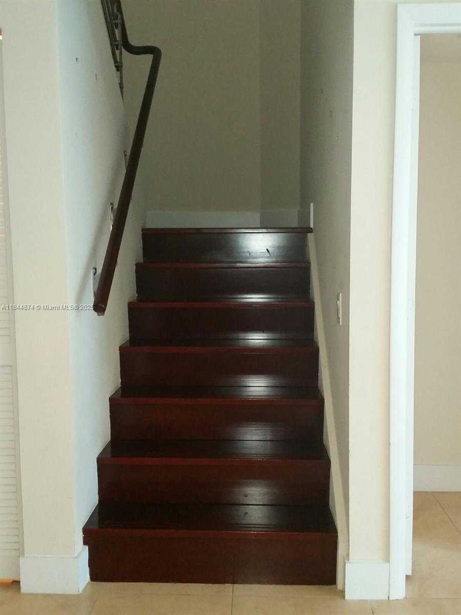 Small Image of 41 SOUTH EAST 5TH ST #1510, Miami Number 12