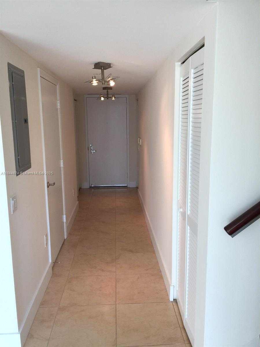 Small Image of 41 SOUTH EAST 5TH ST #1510, Miami Number 6