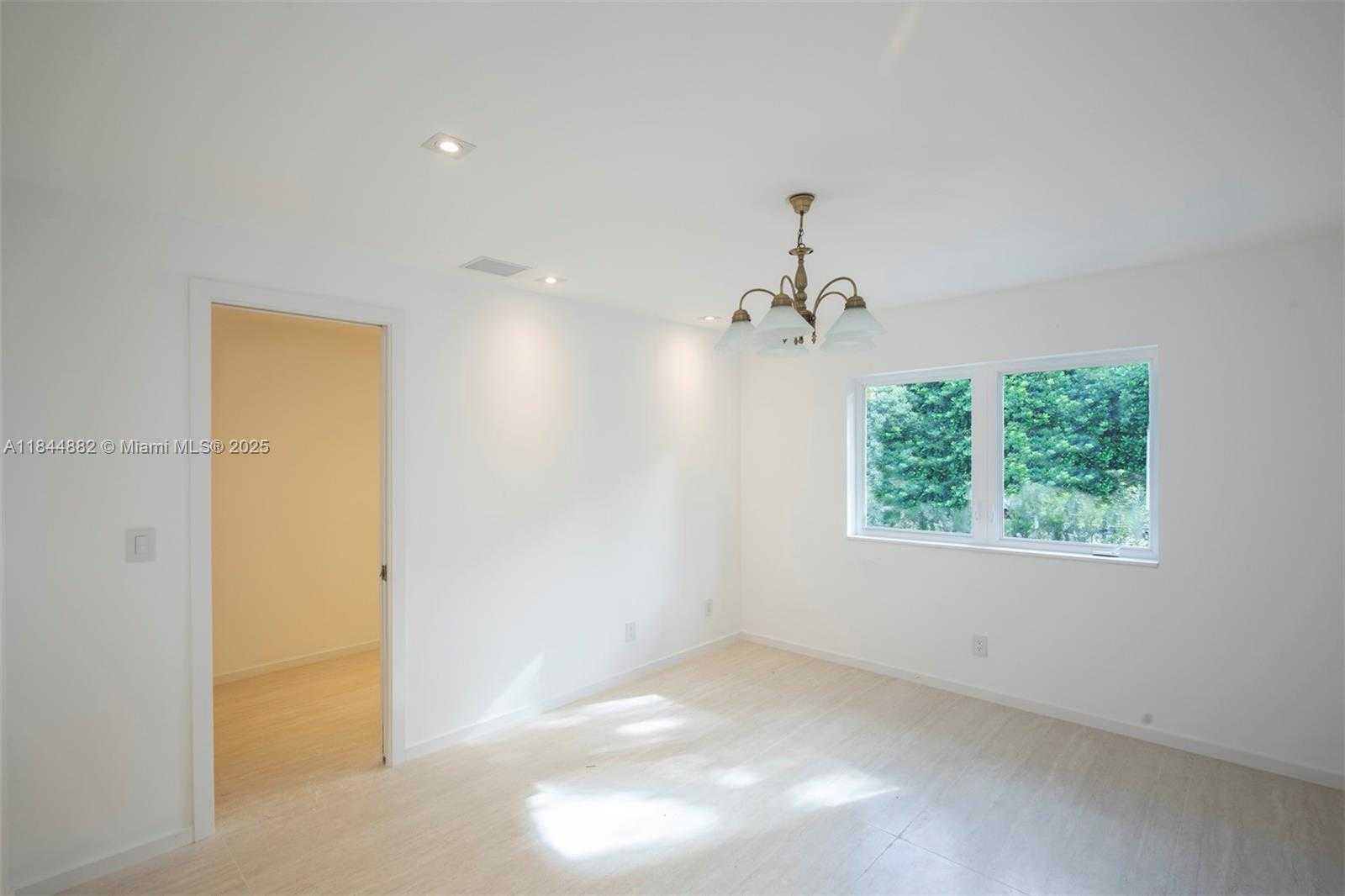 Small Image of 145 SOUTH PROSPECT DR #145, Coral Gables Number 18