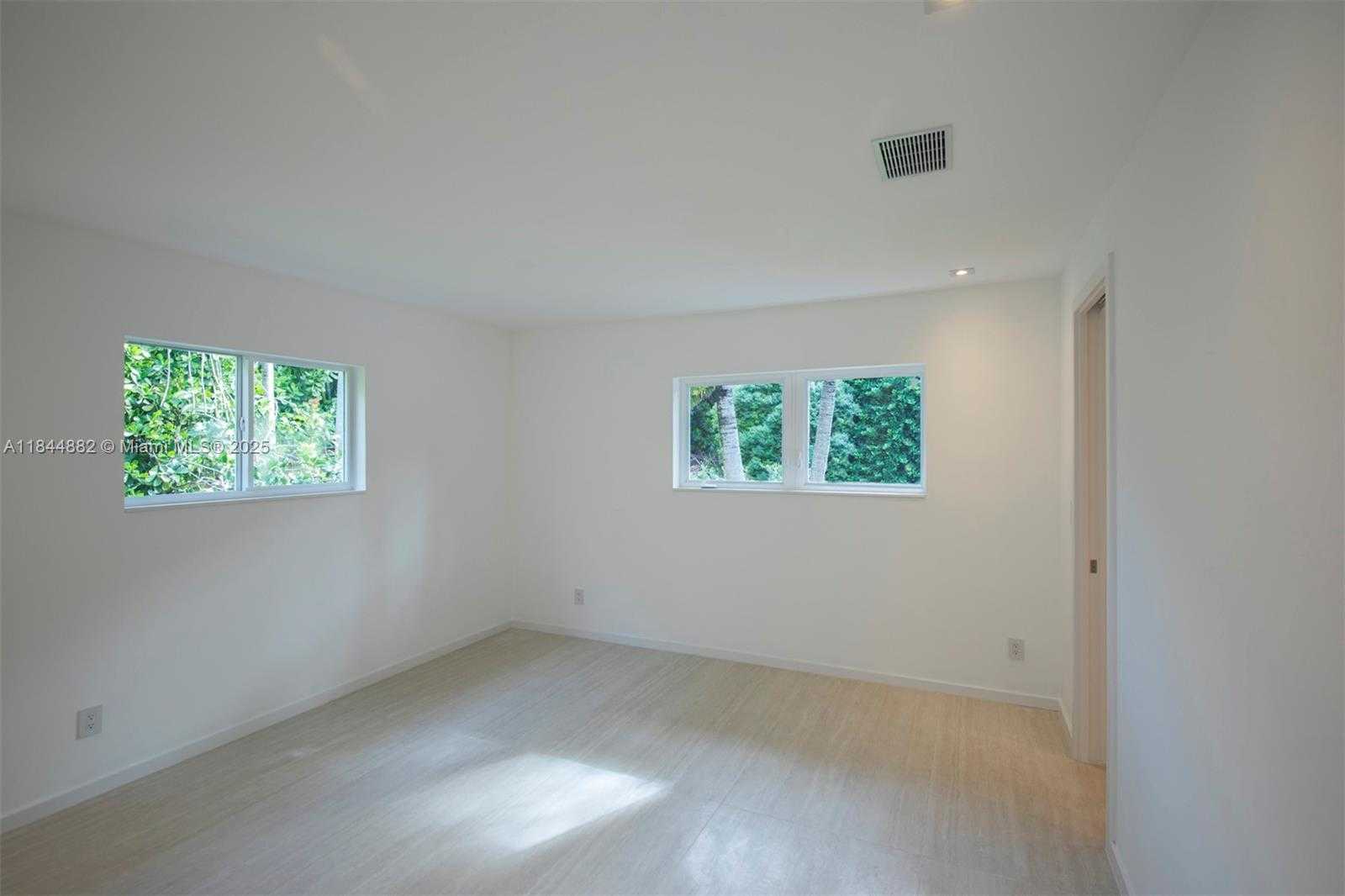 Small Image of 145 SOUTH PROSPECT DR #145, Coral Gables Number 19