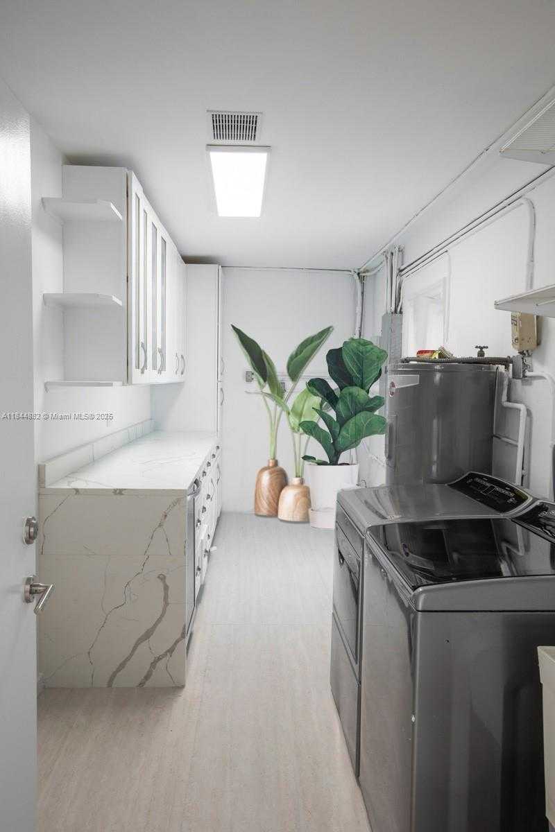 Small Image of 145 SOUTH PROSPECT DR #145, Coral Gables Number 25