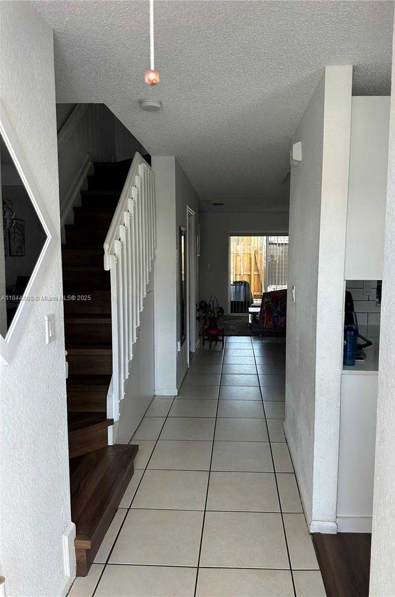 Small Image of 14023 SW 120th Ct, Miami, FL 33186, USA Number 2