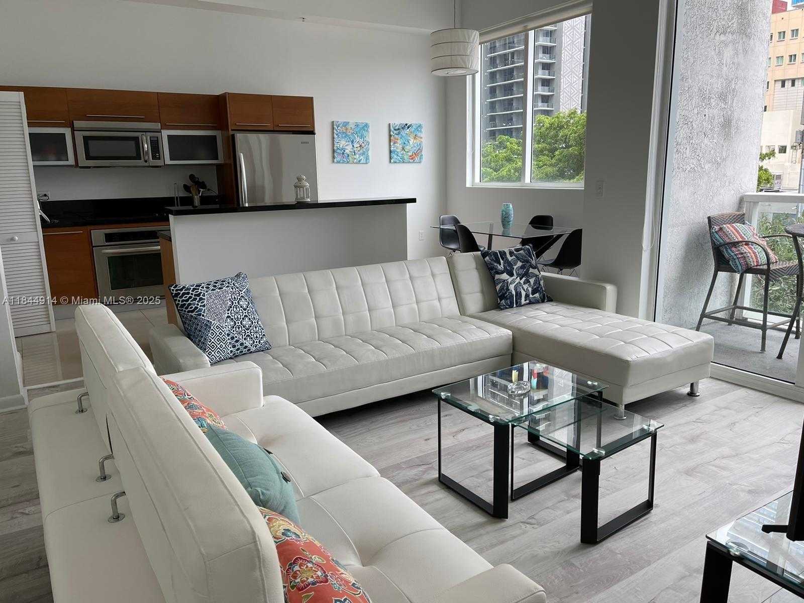 Small Image of Miami Number 38