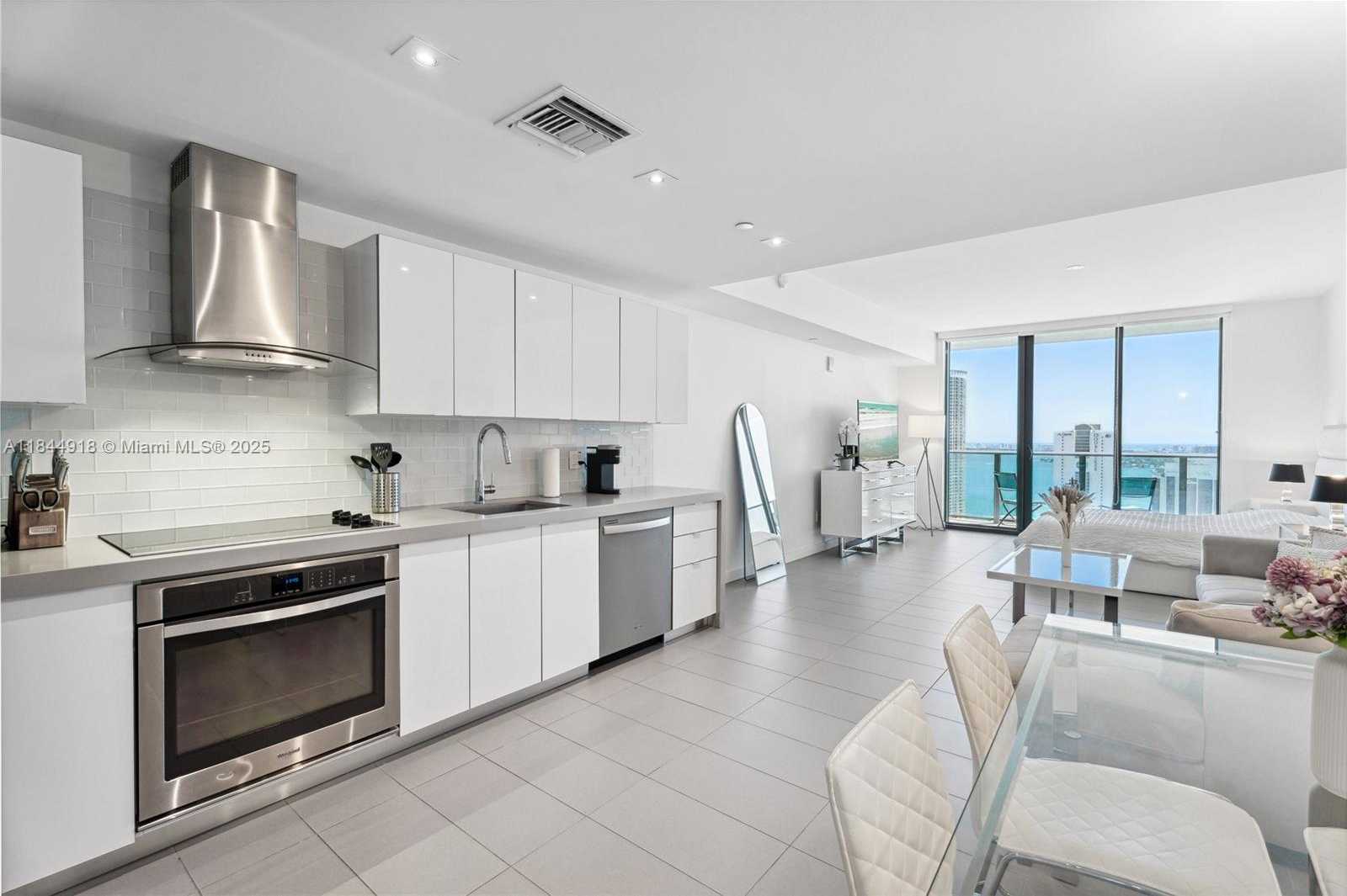 Small Image of 1600 NORTH EAST 1ST AVE #3303, Miami Number 2