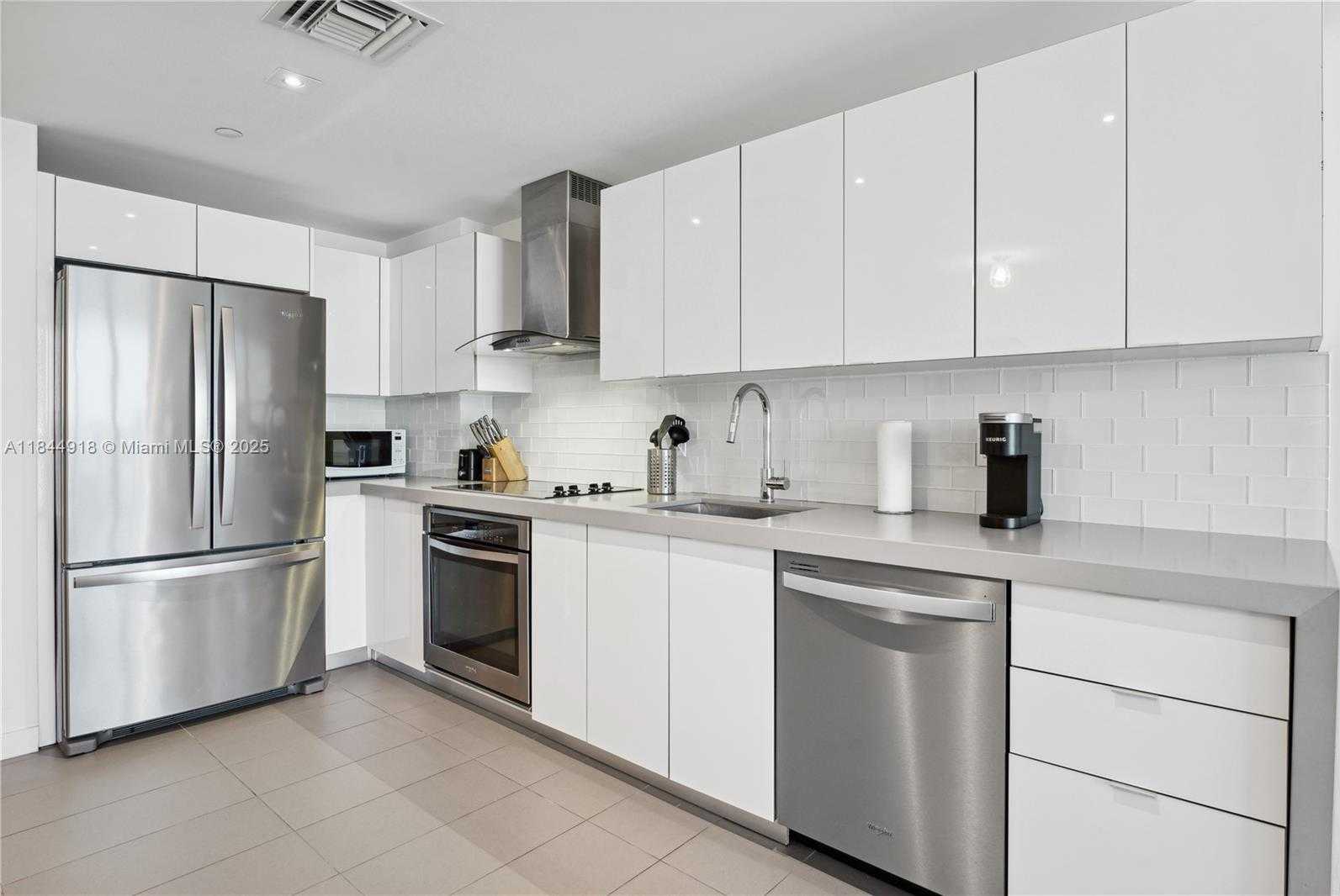 Small Image of 1600 NORTH EAST 1ST AVE #3303, Miami Number 3