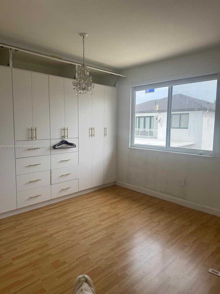 Small Image of 8821 NORTH WEST 179TH LN, Hialeah Number 8