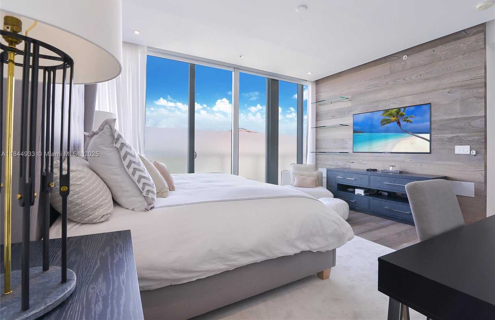 Small Image of 9501 COLLINS AVE #1, Surfside Number 10