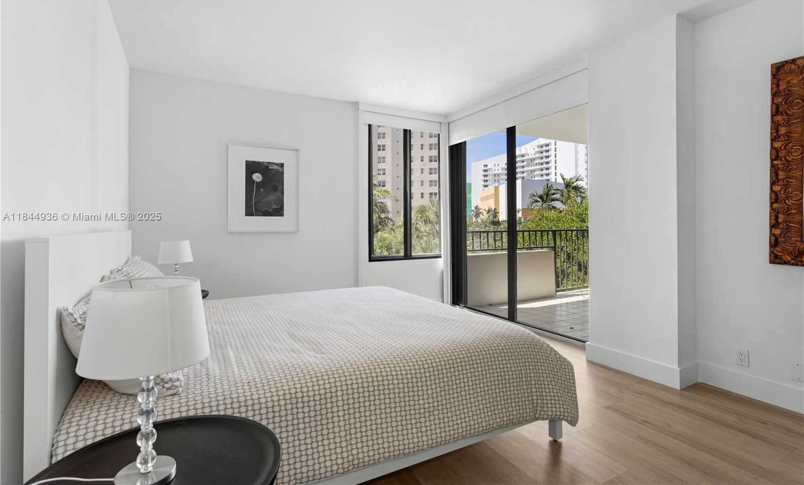 Small Image of 520 BRICKELL KEY DR #A513, Miami Number 10