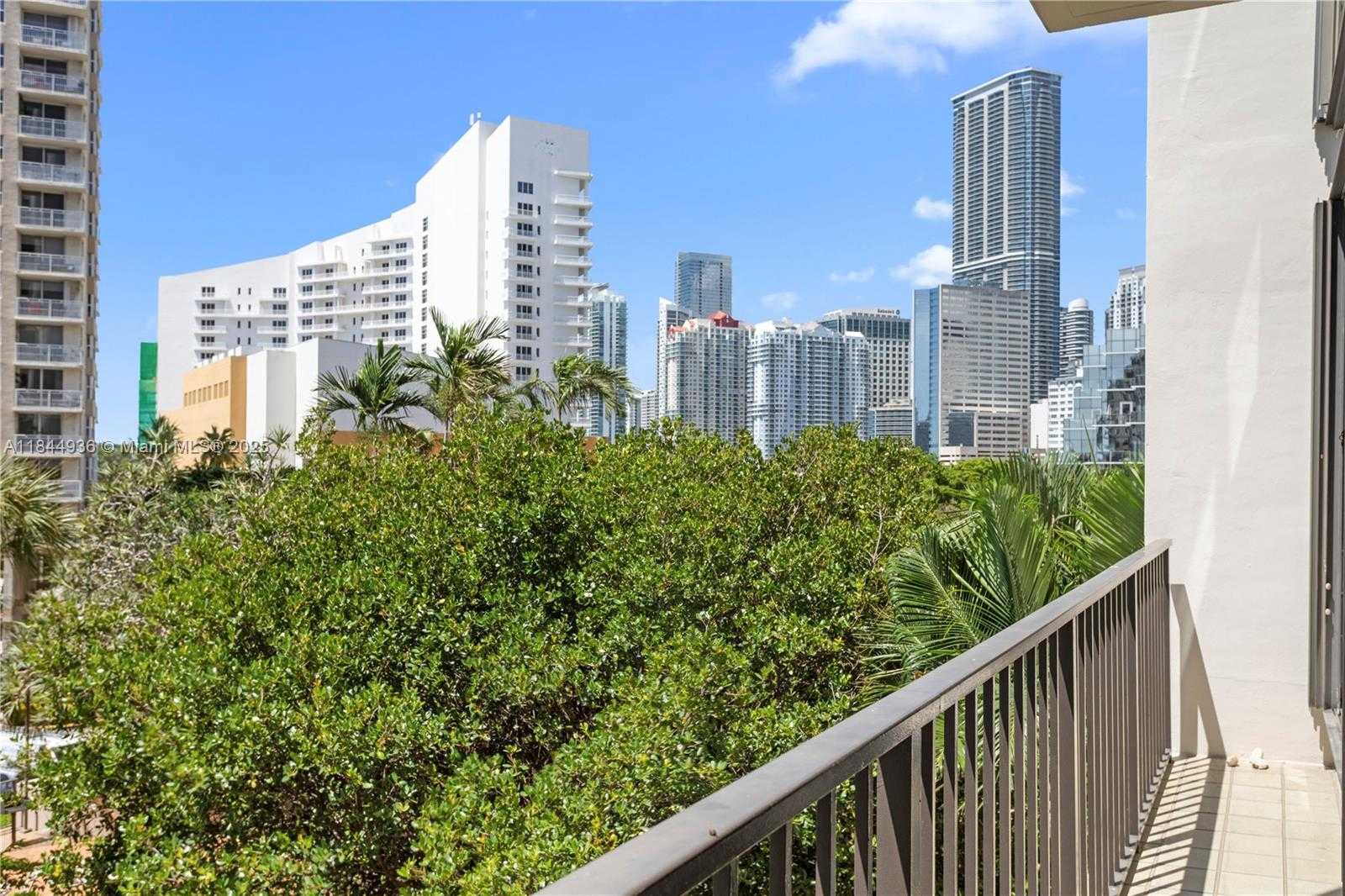 Small Image of 520 BRICKELL KEY DR #A513, Miami Number 19