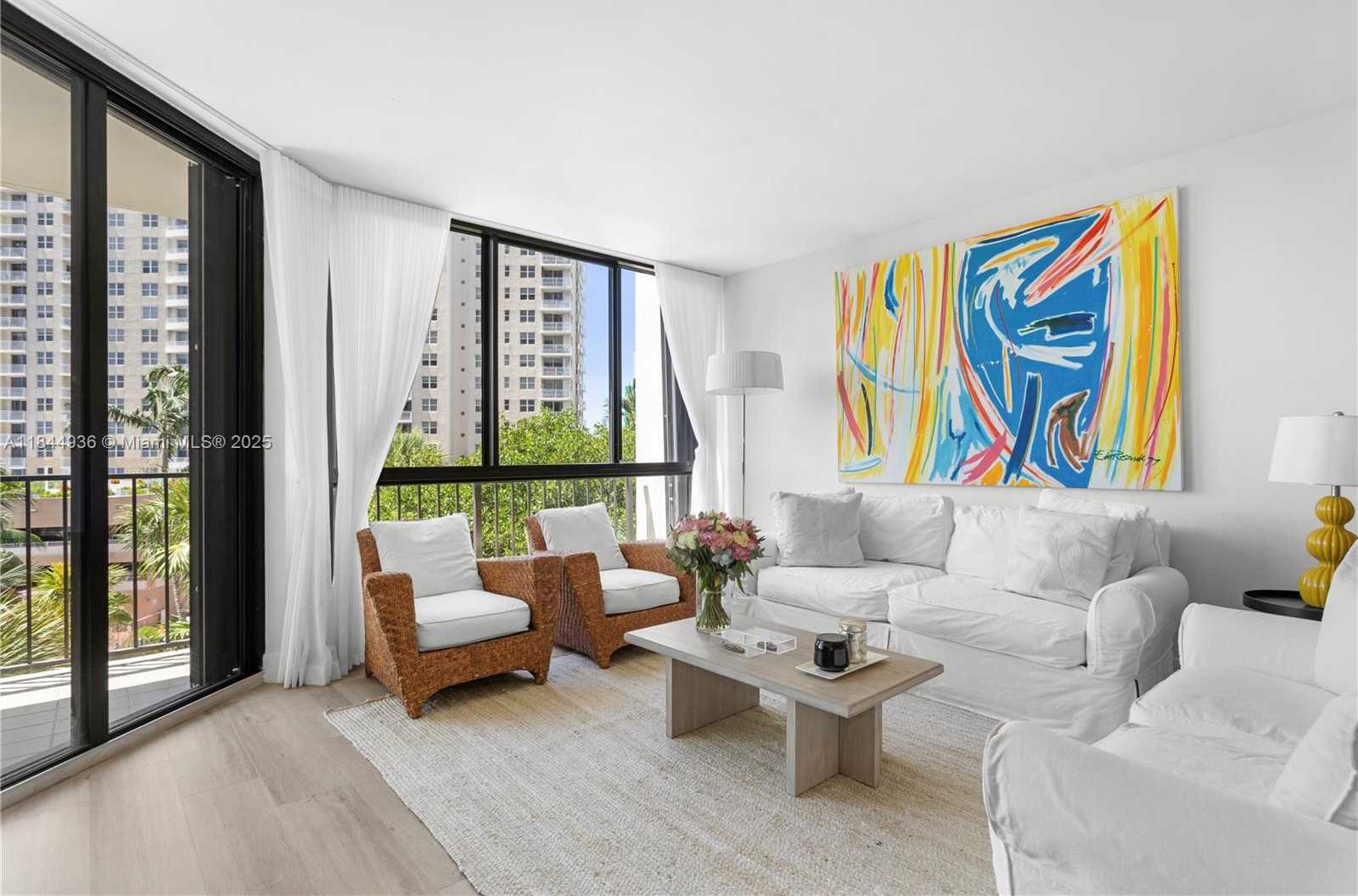 Small Image of 520 BRICKELL KEY DR #A513, Miami Number 2