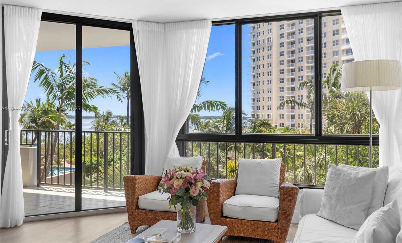 Small Image of 520 BRICKELL KEY DR #A513, Miami Number 5