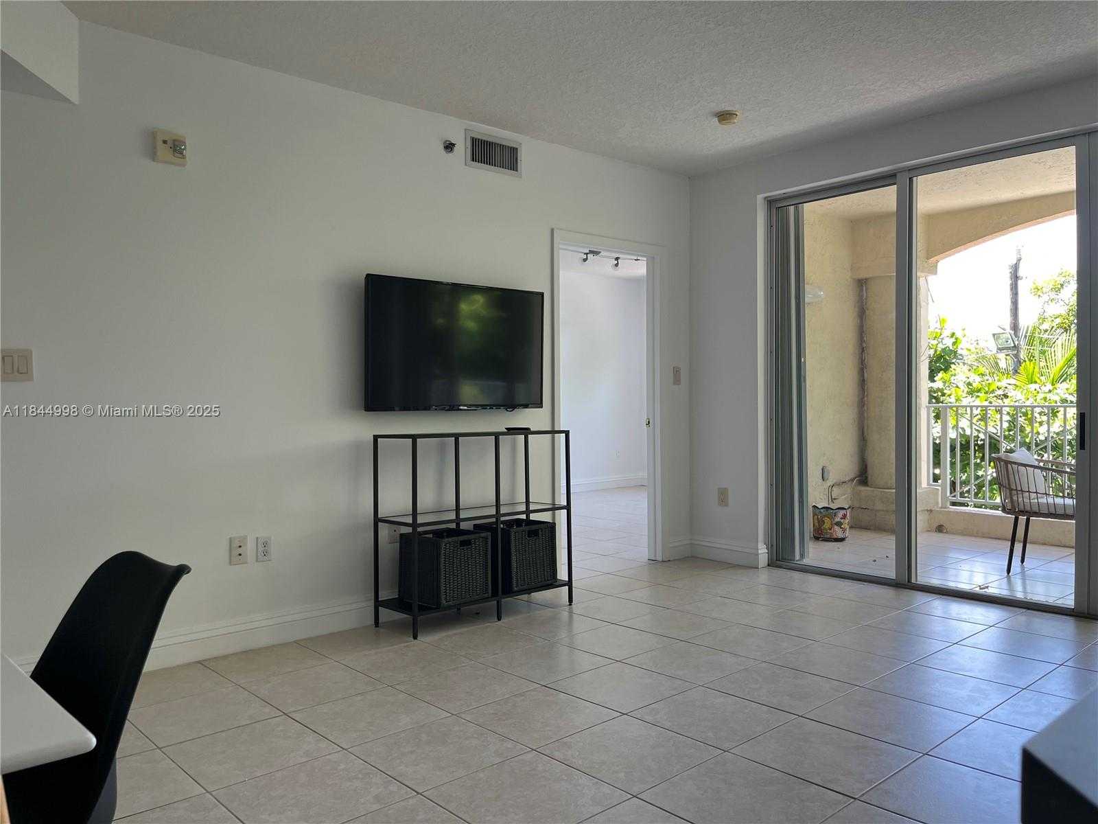 Small Image of 1824 BRICKELL AVE #2D, Miami Number 13