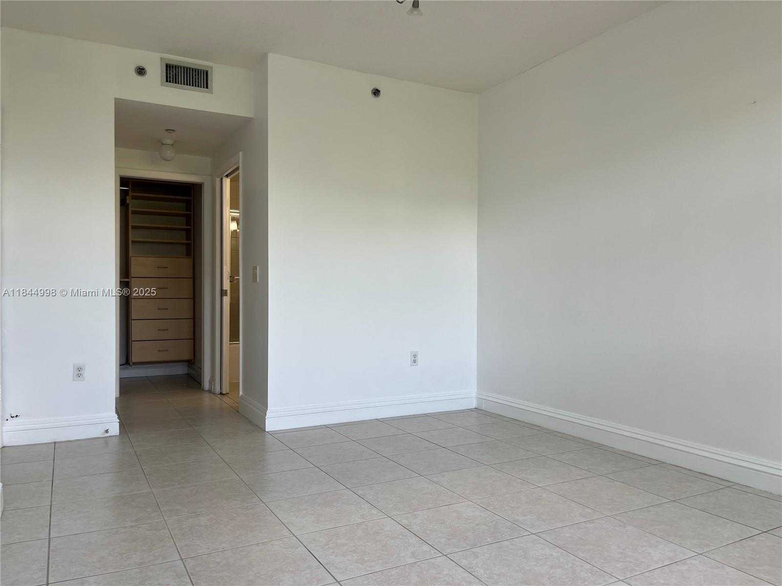Small Image of 1824 BRICKELL AVE #2D, Miami Number 22