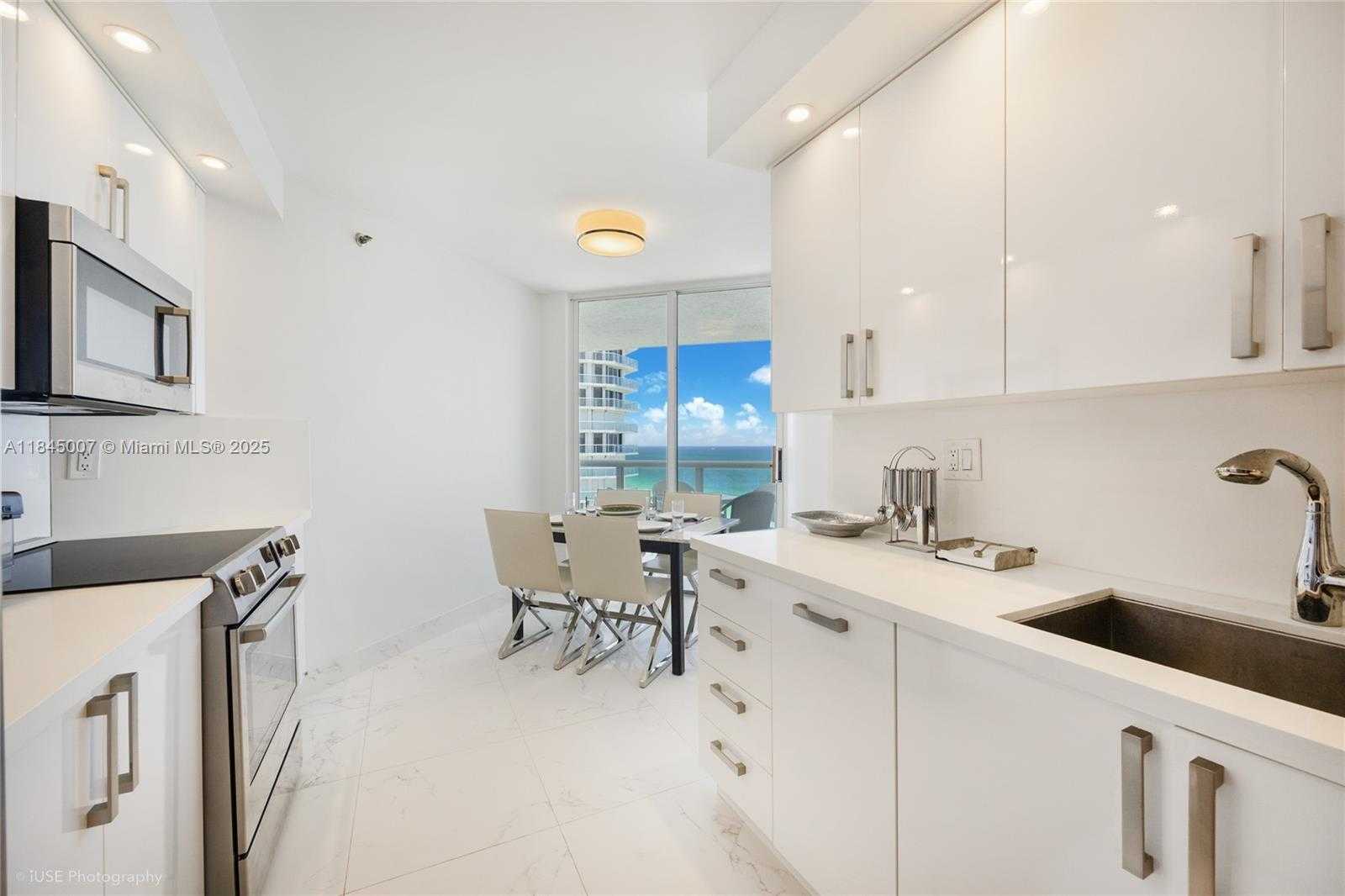 Small Image of 16425 COLLINS AVE #2215, Sunny Isles Beach Number 2