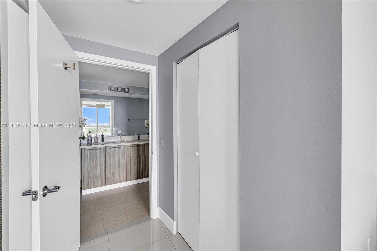 Small Image of 6700 INDIAN CREEK DR #1205, Miami Beach Number 26