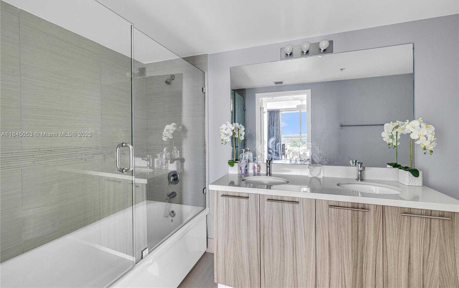 Small Image of 6700 INDIAN CREEK DR #1205, Miami Beach Number 27