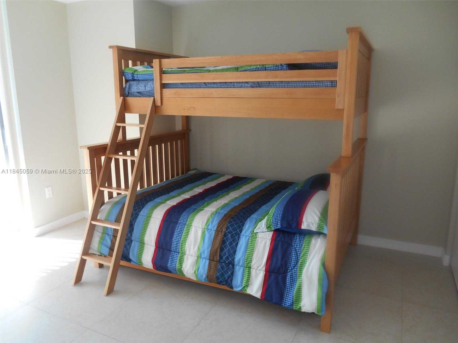 Small Image of 1111 SOUTH WEST 1ST AVE #1419-N, Miami Number 12