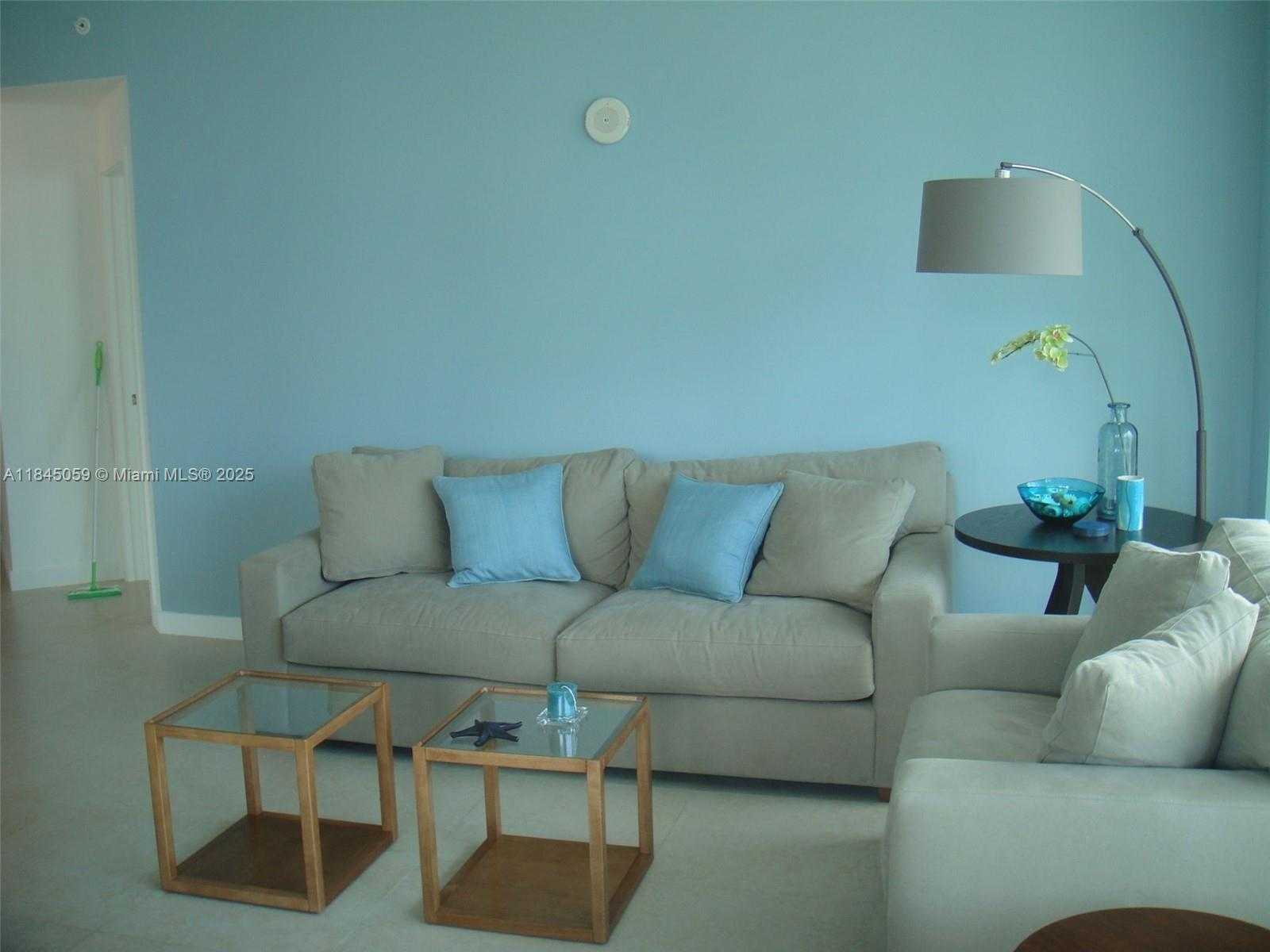 Small Image of 1111 SOUTH WEST 1ST AVE #1419-N, Miami Number 6