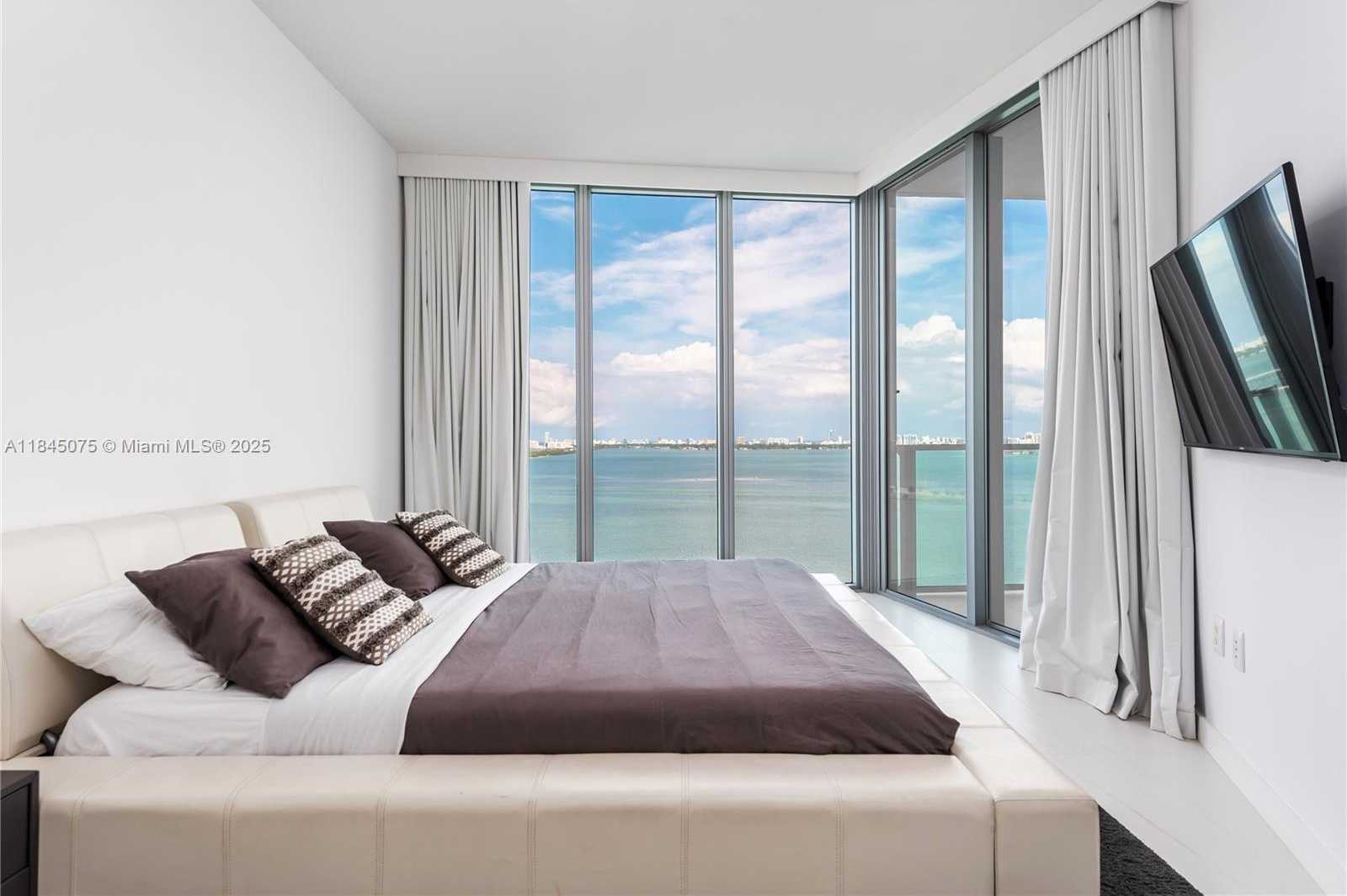 Small Image of 2900 NORTH EAST 7TH AVE #2003, Miami Number 12