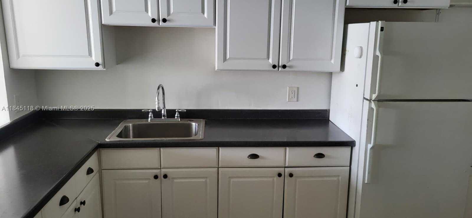 Small Image of 1301 NORTH EAST MIAMI GARDENS DR #602W, Miami Number 11
