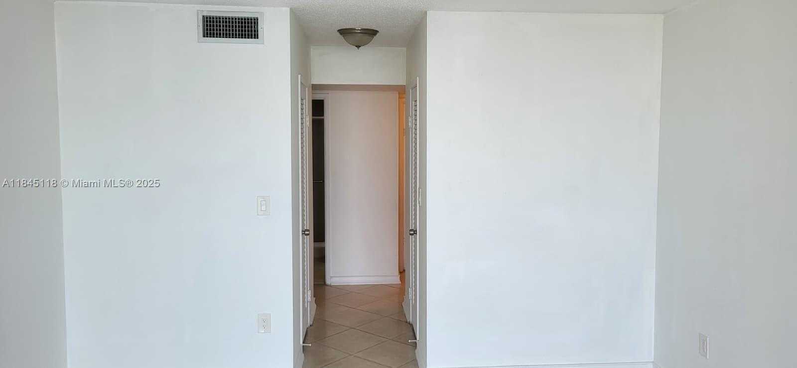Small Image of 1301 NORTH EAST MIAMI GARDENS DR #602W, Miami Number 12