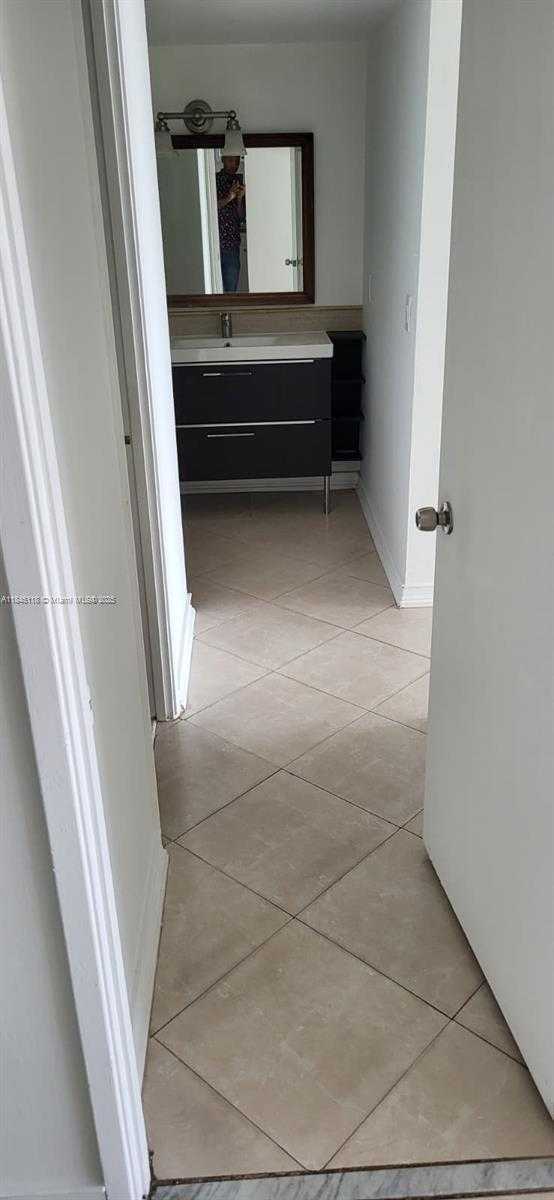 Small Image of 1301 NORTH EAST MIAMI GARDENS DR #602W, Miami Number 25