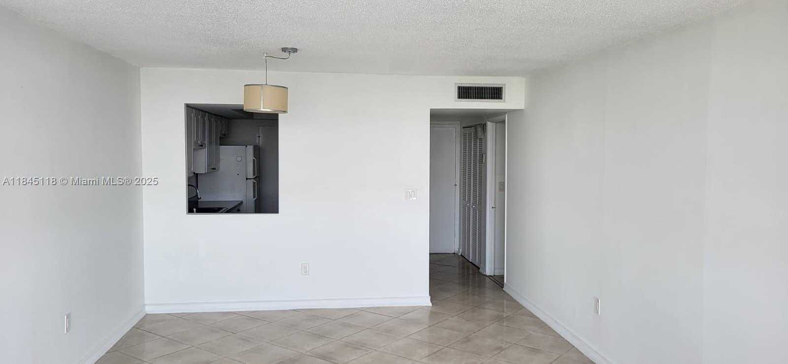 Small Image of 1301 NORTH EAST MIAMI GARDENS DR #602W, Miami Number 8