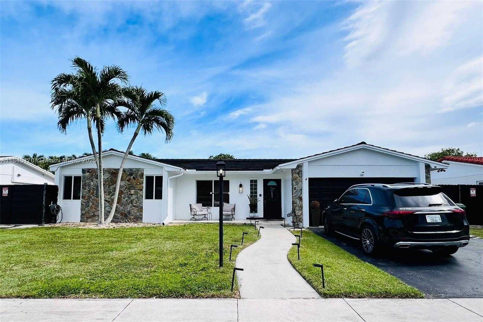 Small Image of 8040 SOUTH WEST 196TH, Cutler Bay Number 1