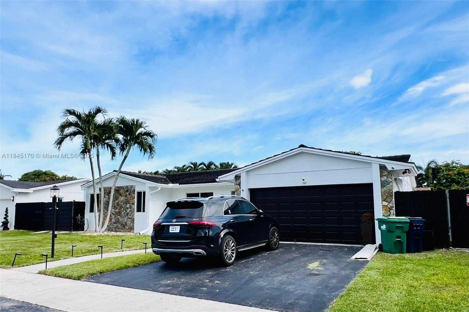 Small Image of 8040 SOUTH WEST 196TH, Cutler Bay Number 2