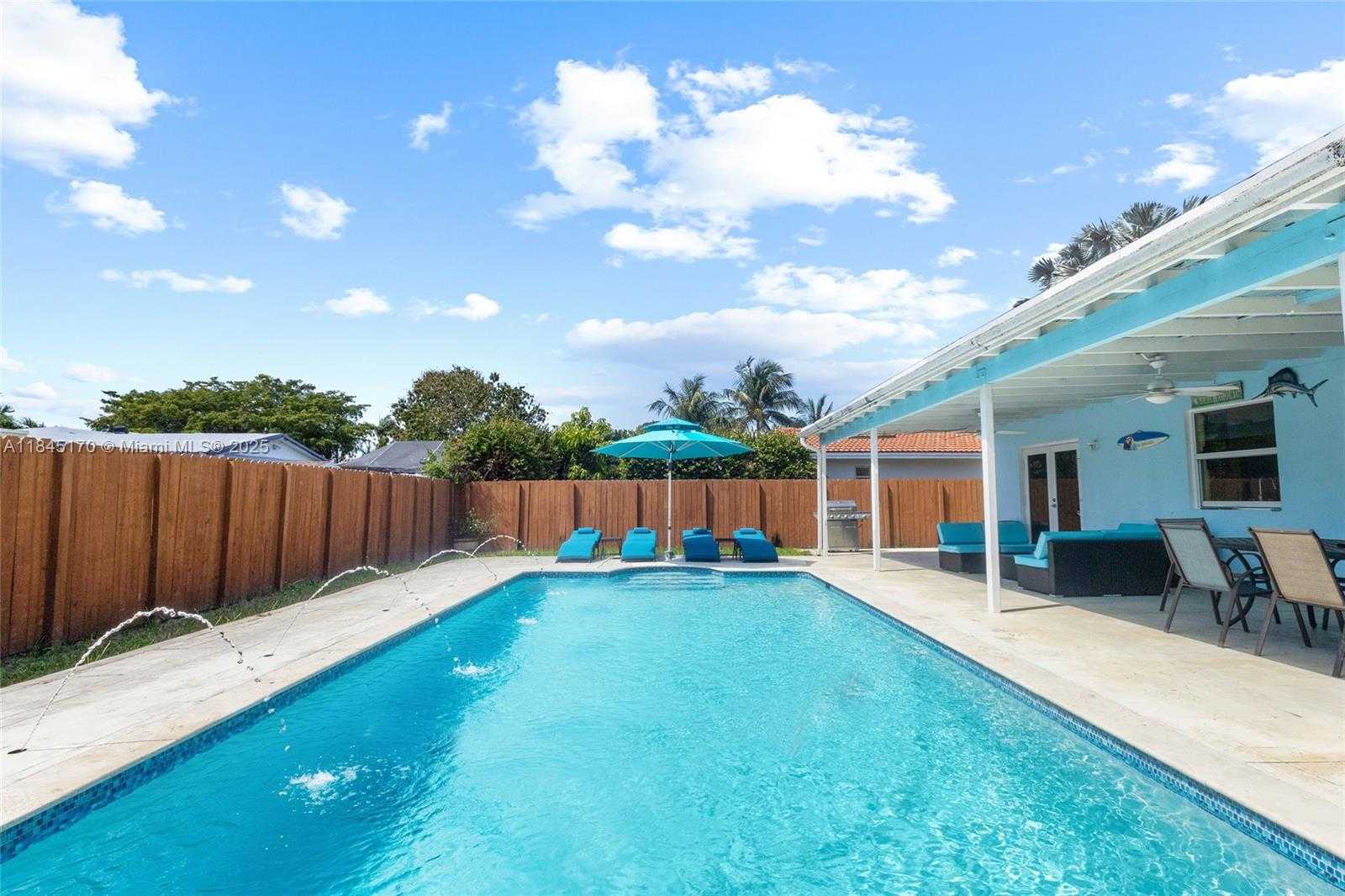 Small Image of 8040 SOUTH WEST 196TH, Cutler Bay Number 21