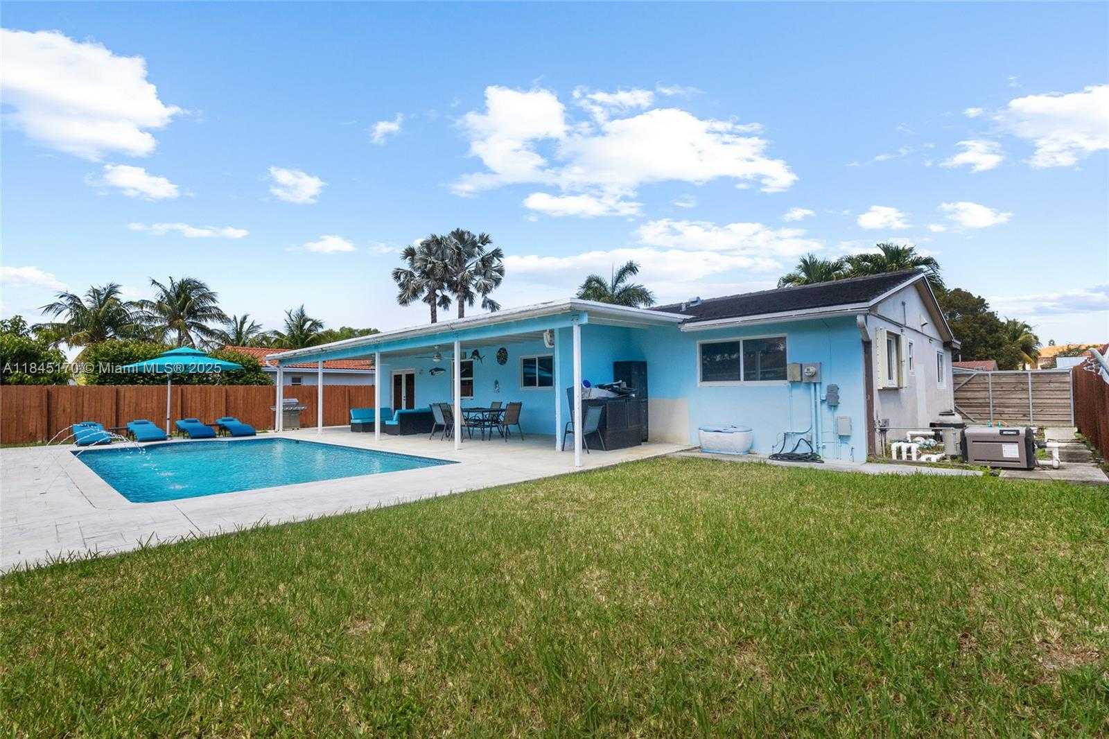 Small Image of 8040 SOUTH WEST 196TH, Cutler Bay Number 23