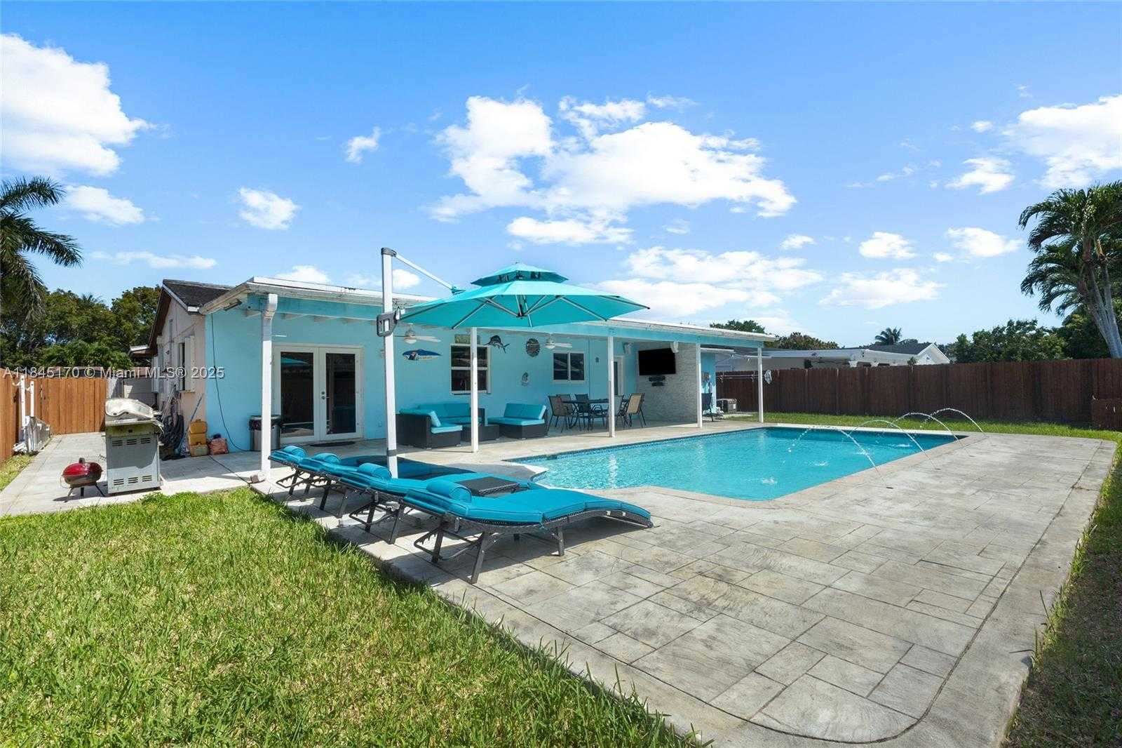 Small Image of 8040 SOUTH WEST 196TH, Cutler Bay Number 24