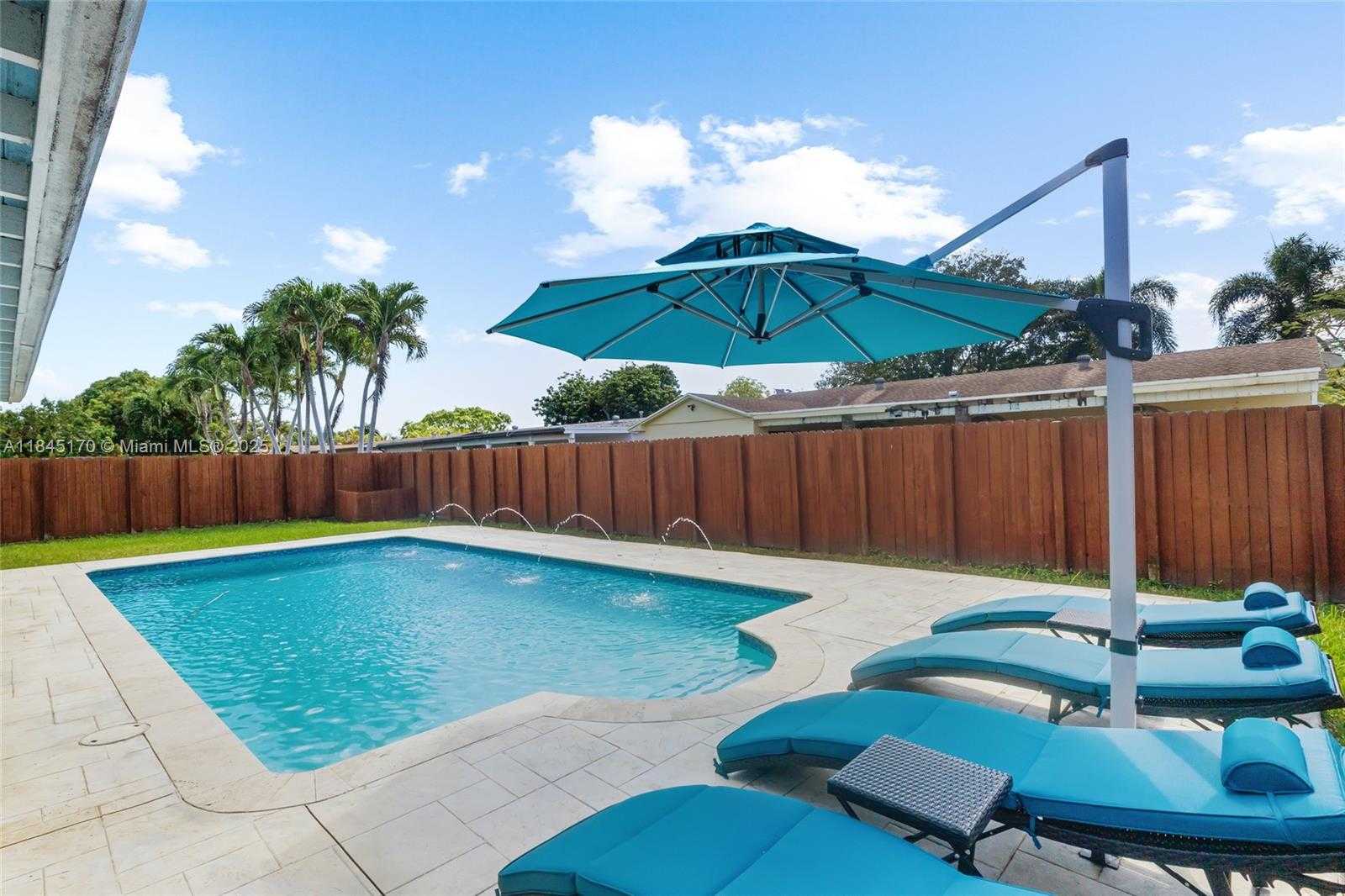 Small Image of 8040 SOUTH WEST 196TH, Cutler Bay Number 25