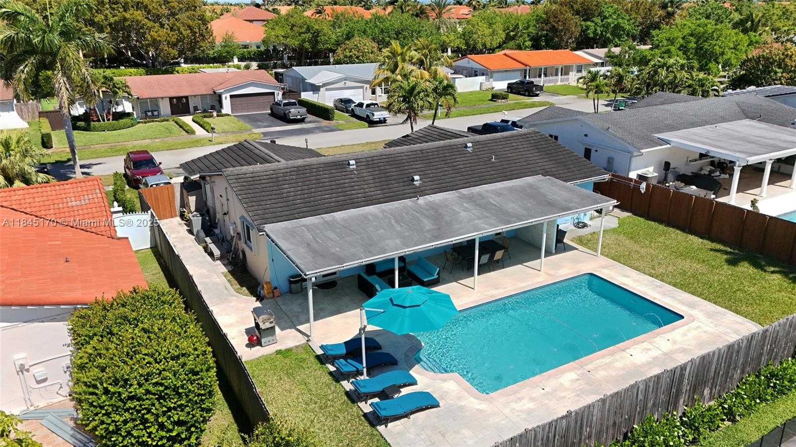 Small Image of 8040 SOUTH WEST 196TH, Cutler Bay Number 27