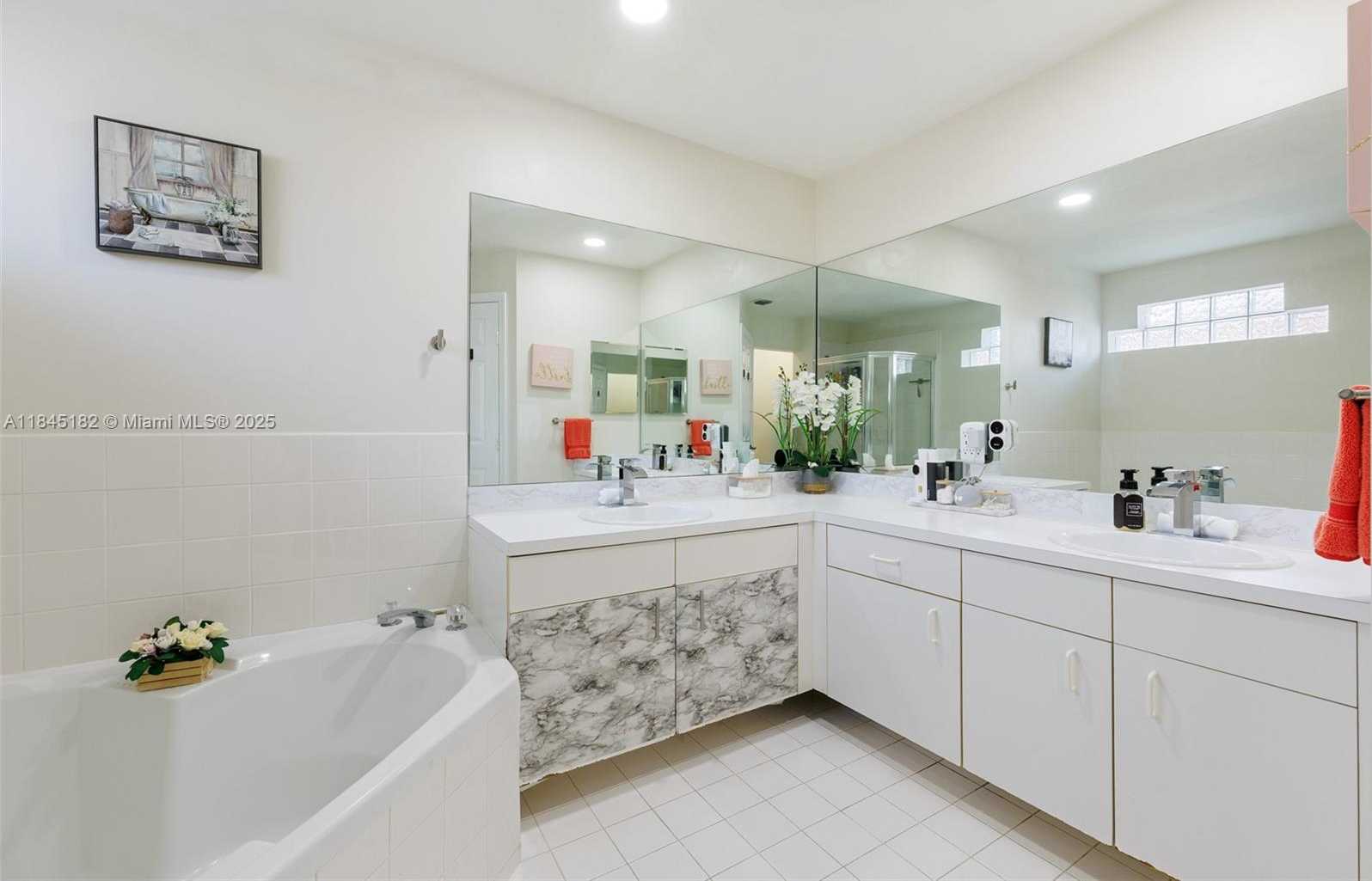 Small Image of 12340 SOUTH WEST 144TH TER, Miami Number 11