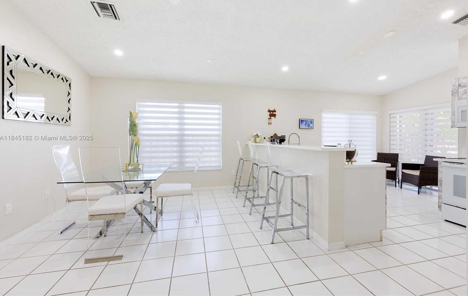 Small Image of 12340 SOUTH WEST 144TH TER, Miami Number 14