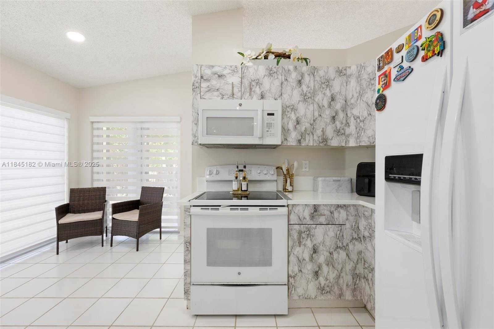 Small Image of 12340 SOUTH WEST 144TH TER, Miami Number 15
