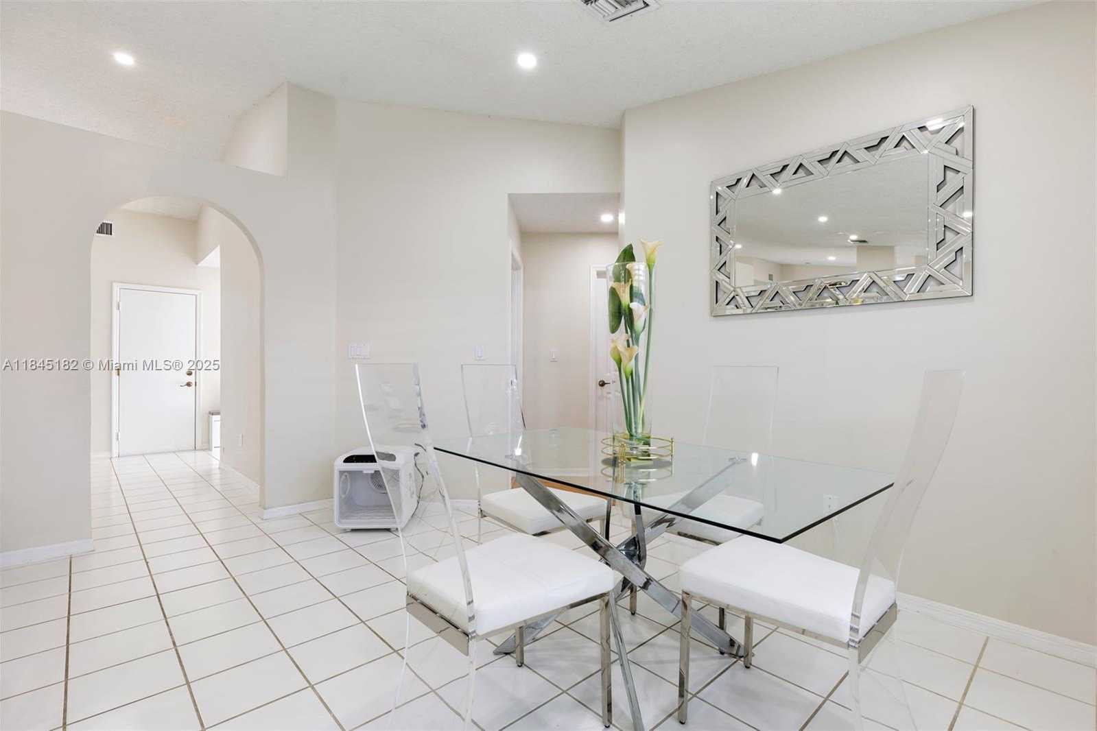 Small Image of 12340 SOUTH WEST 144TH TER, Miami Number 20
