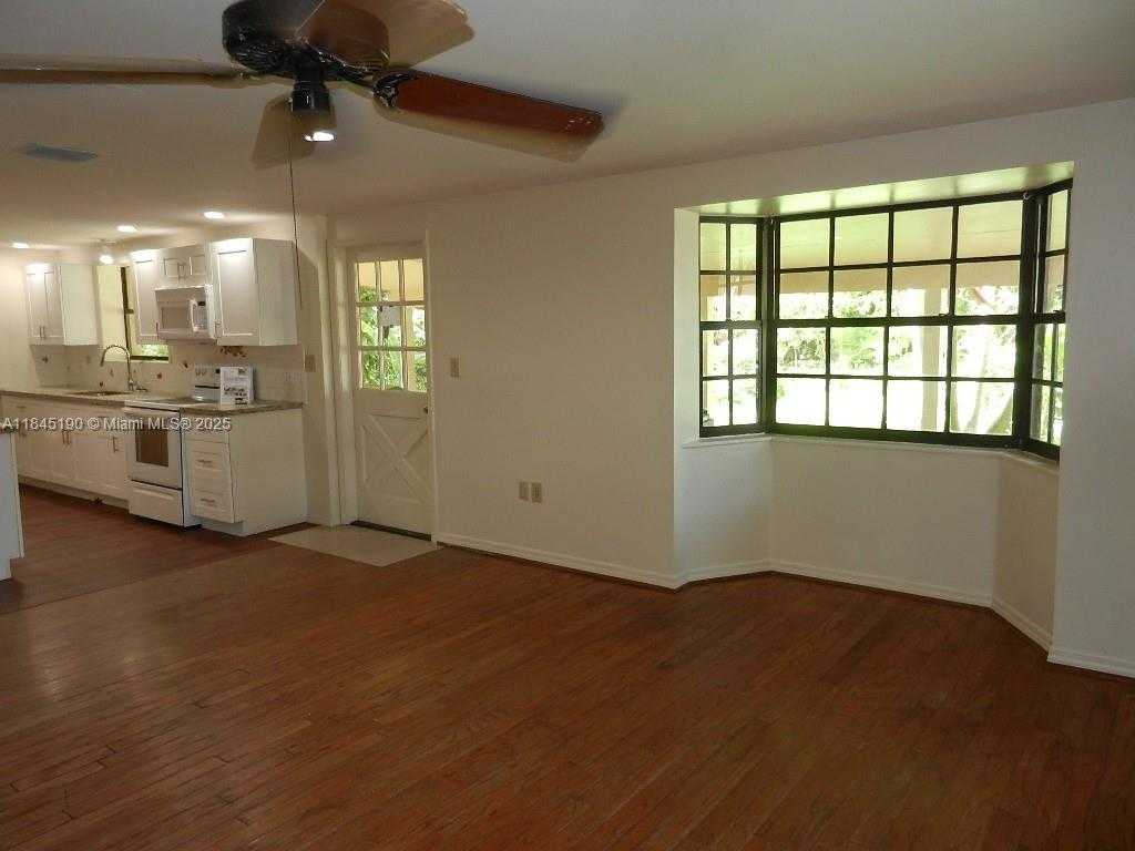 Small Image of Homestead Number 12