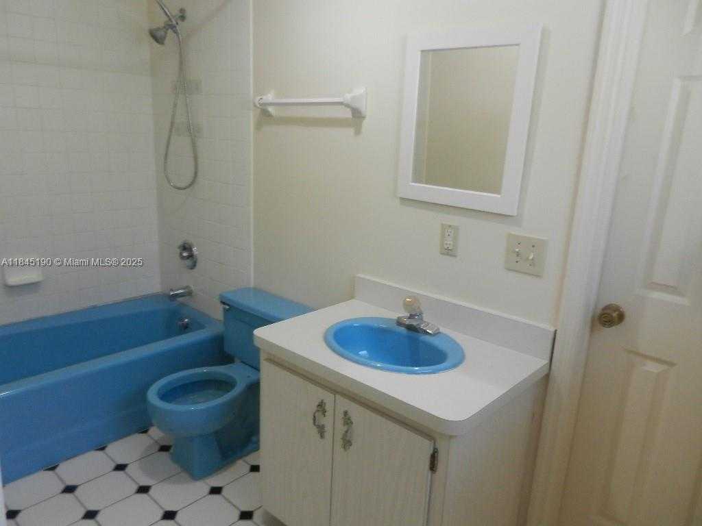 Small Image of Homestead Number 33