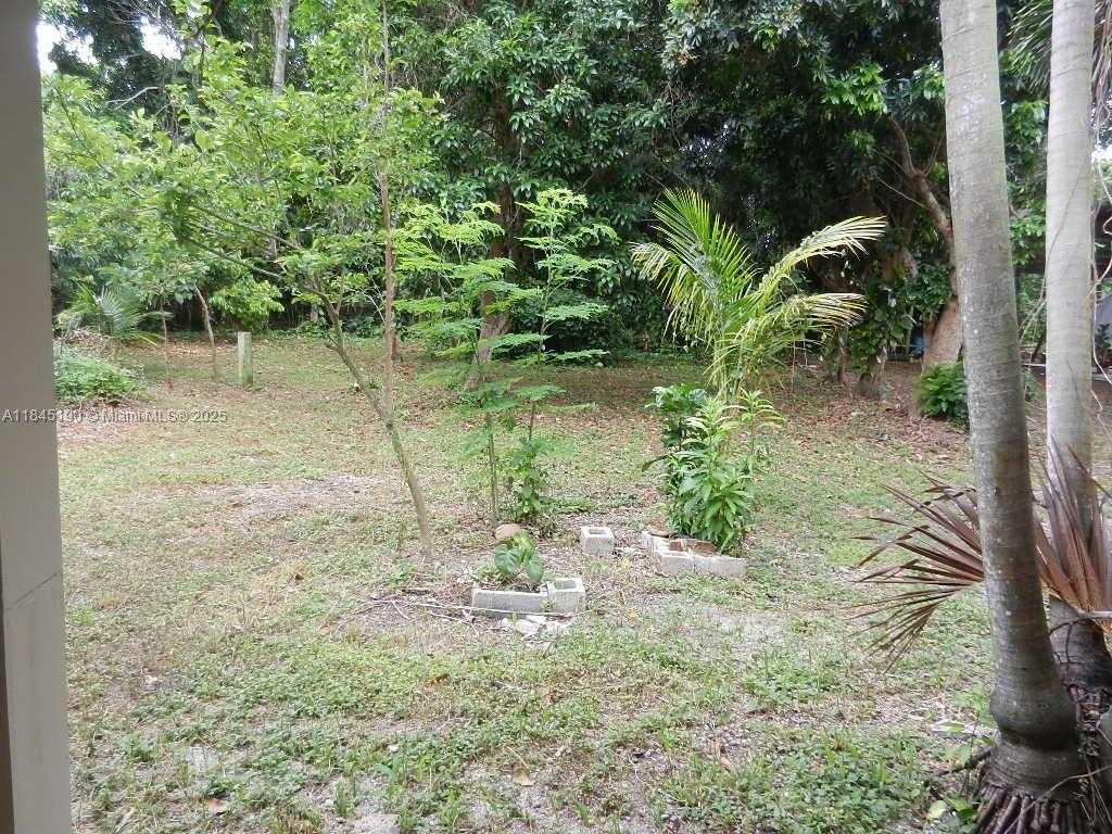 Small Image of Homestead Number 66
