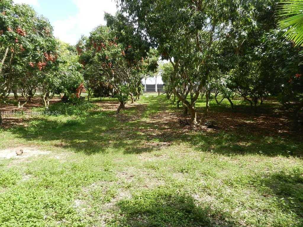 Small Image of Homestead Number 72