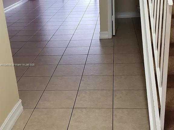 Small Image of 9355 FONTAINEBLEAU BLVD #C212, Miami Number 11
