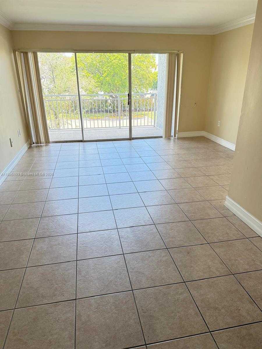 Small Image of 9355 FONTAINEBLEAU BLVD #C212, Miami Number 12