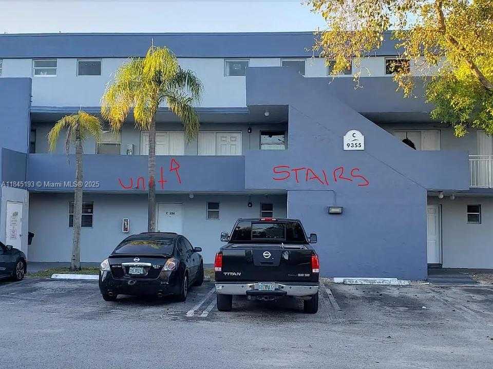Small Image of 9355 FONTAINEBLEAU BLVD #C212, Miami Number 20
